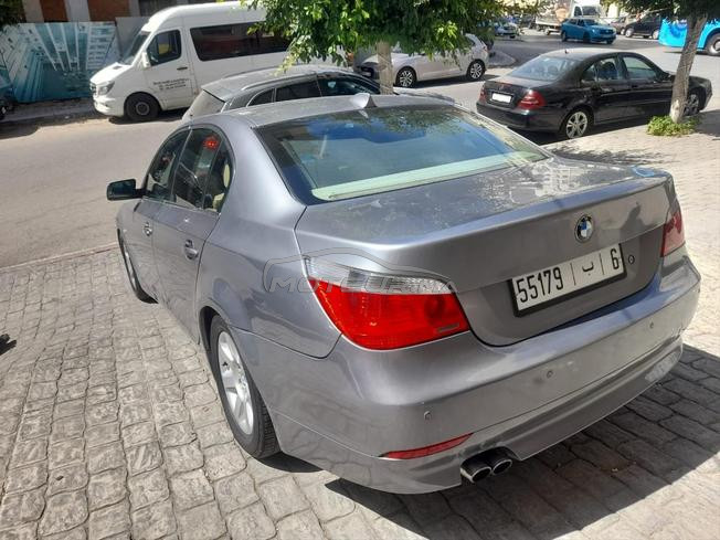 BMW 523i essence 