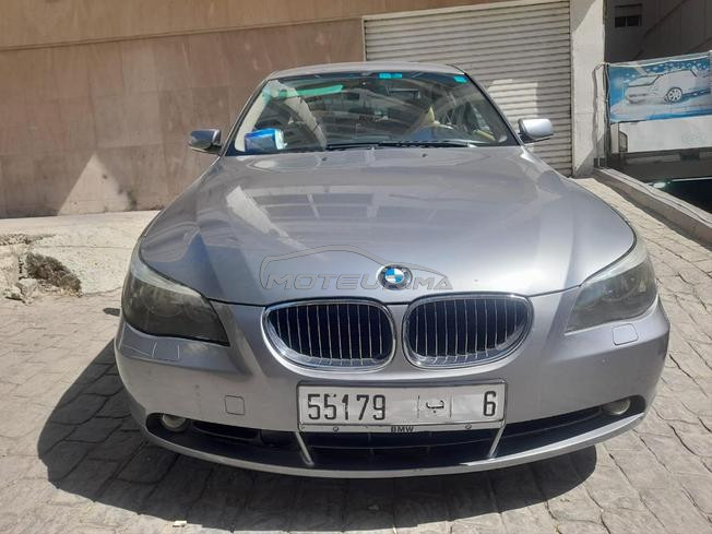 BMW 523i essence 