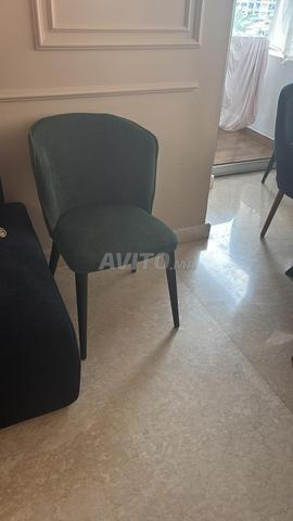 Vente de trois chaises pour salle à manger - 2