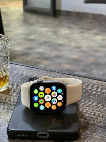 Apple Watch Series 6 Nike Edition مقاس 44mm