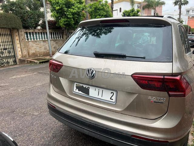 Volkswagen Tiguan - 2
