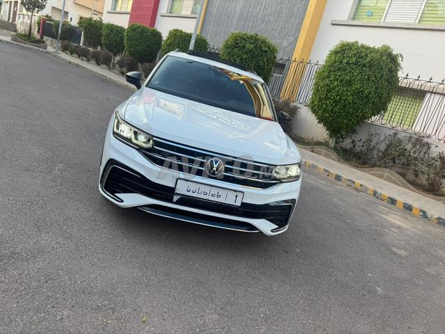 Voiture très bon état Douane 2024 R lien - 2