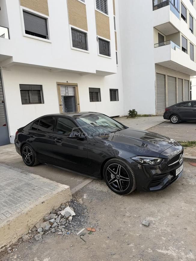 Mercedes-Benz 220 Diesel Automatique 2023 à Temara