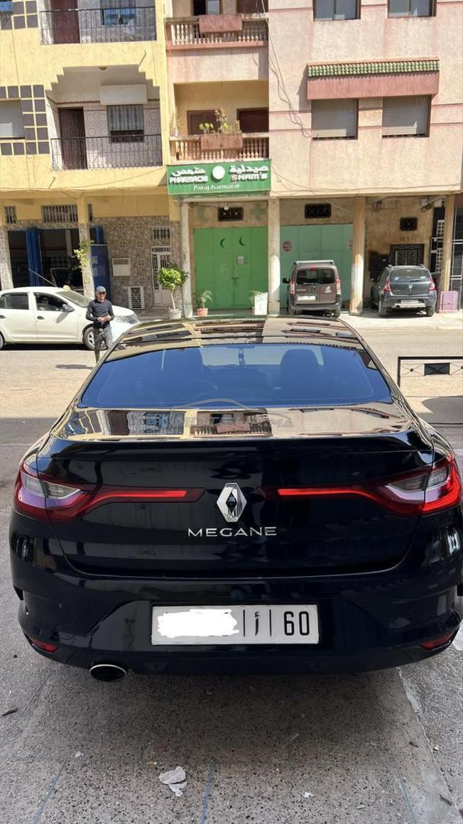 Megane 4 pack intense Sedane modèle 12/2019