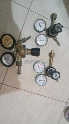 مقاييس الضغط بحالة جيدة
