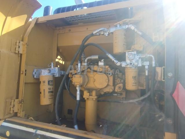 A vendre caterpillar 325 D - 2