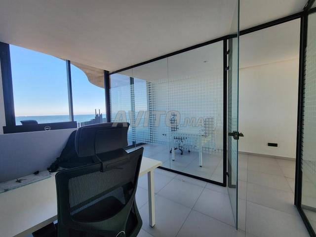 Bureau aménagé 87 m² vue mer