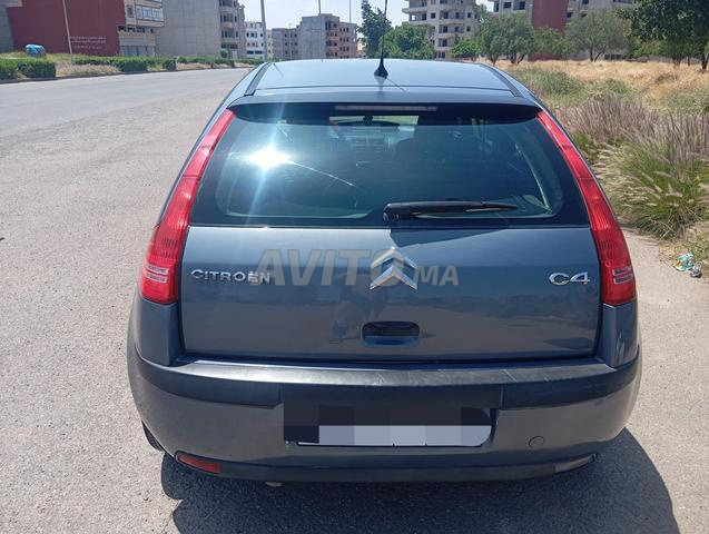 Voiture Citroën C4 à vendre - 2