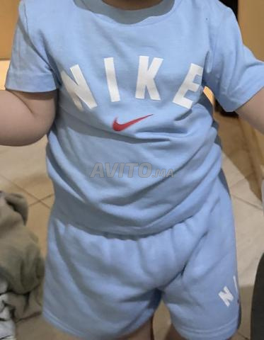 Ensemble Nike bleu t-shirt et short 1-2 ans