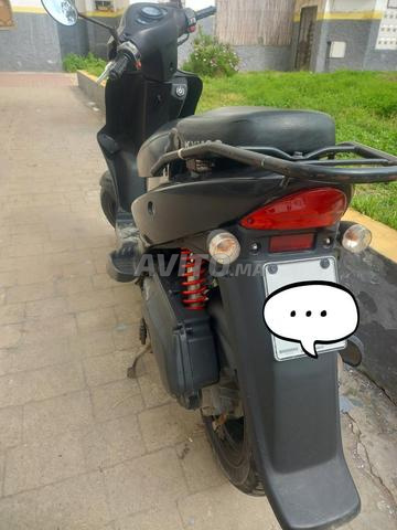 Moto Kymco à vendre très bon état - 2