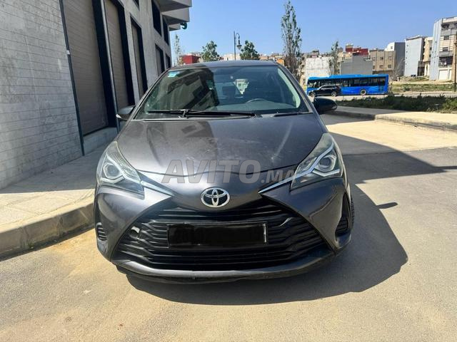 Toyota Yaris Essence Manuelle 2019 à Tanger - 2