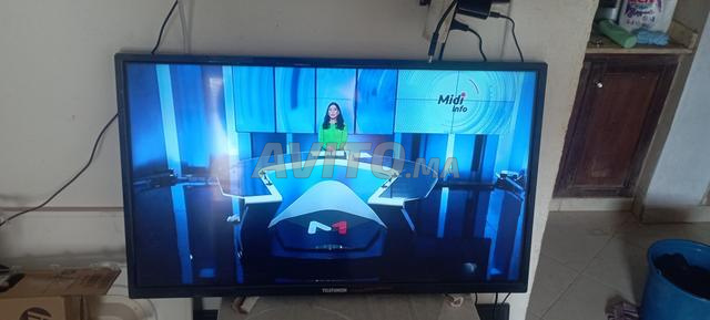 تلفزيون تلفنكن ليد 32 عادي نظيف جداً