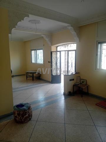 Superbe villa à vendre à Makhloof Deroua - 2