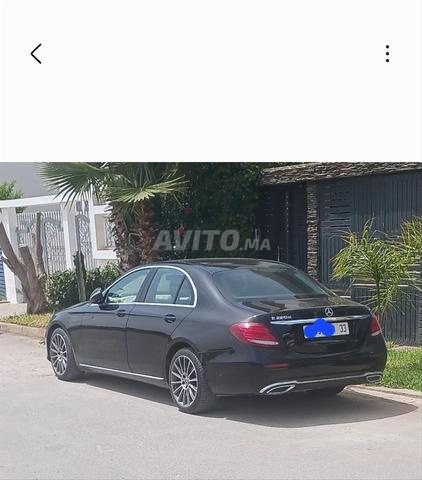 Mercedes E220 bon état. - 2