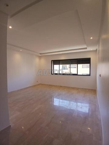 Appartement à louer 96 m² à Victoria Bouskoura - 2