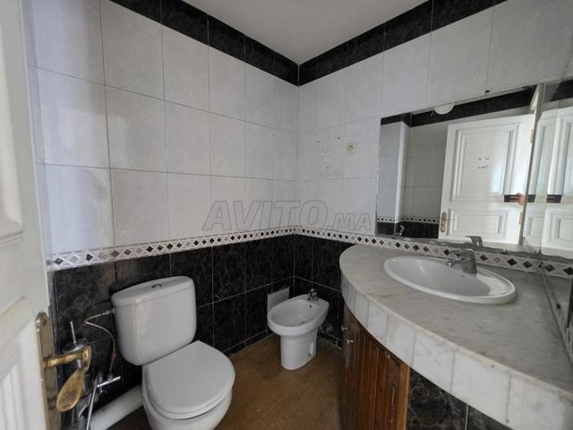 Bureau aménagé 85 m², immeuble professionnel