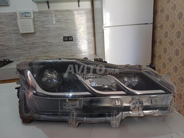 Optique (phare) avant droit pour Corolla Prestige - 2