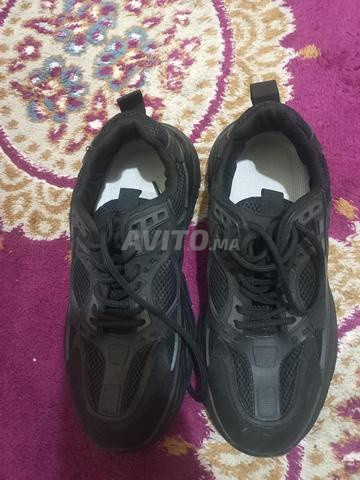 Nouvelles chaussures de sport noires - 2