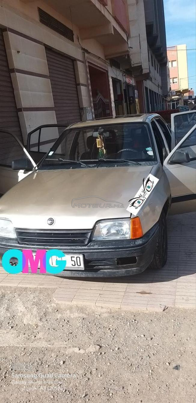 سيارة في حالة ممتازة ديال دراوش