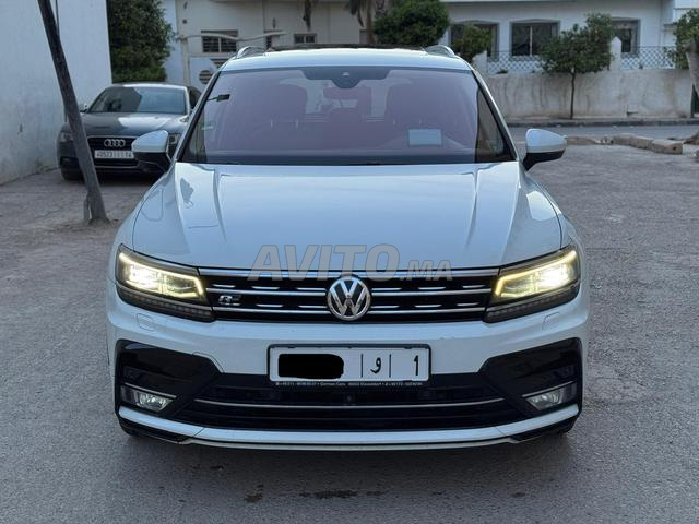 Volkswagen Tiguan Rline 2018 dédouanée 2023 à Fès - 2