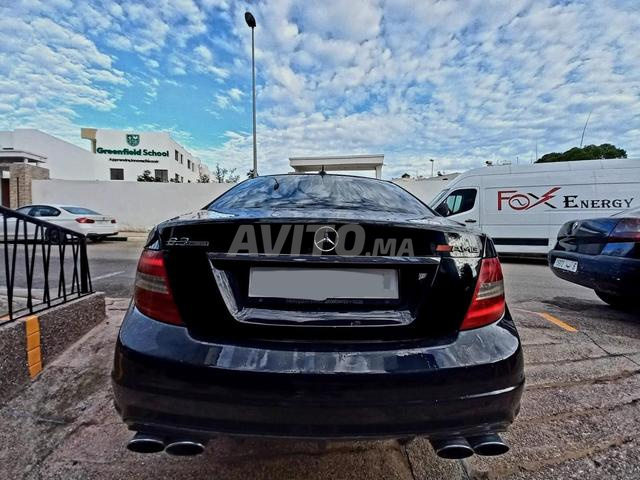 Mercedes Benz Classe C 63 Essence Pack AMG - 2