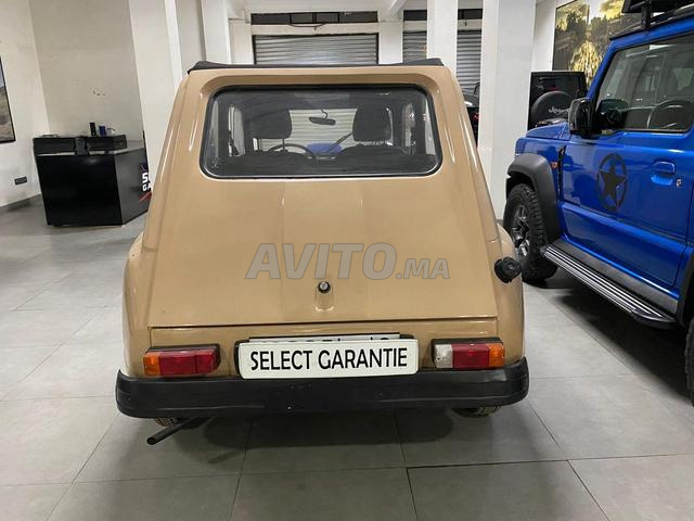 Citroën 2 CV Essence Manuelle 1981 à Marrakech