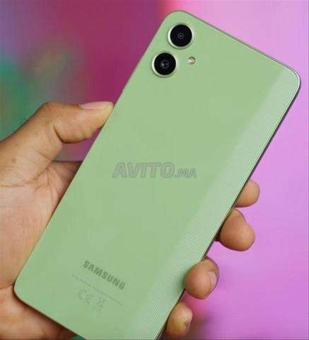 Samsung Galaxy A05 128G 5G neuf - 2