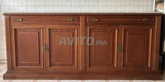 Grand buffet européen en bois noble - 210 cm