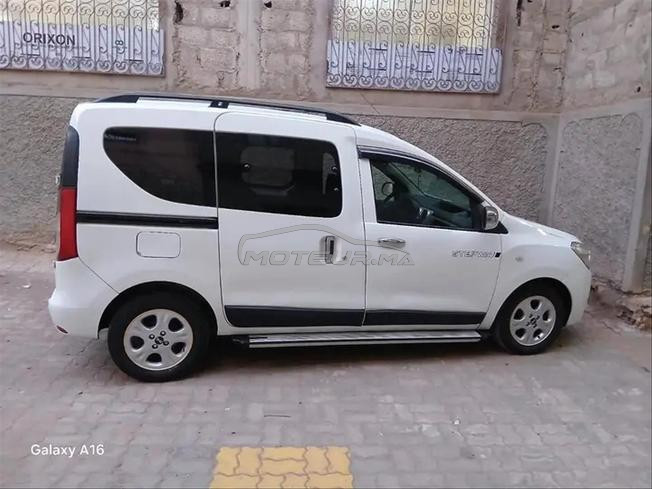 سيارة دوكير للبيع 