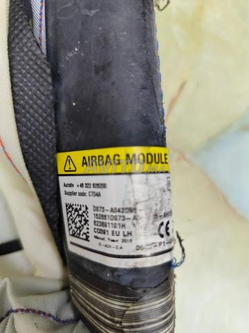 Airbag de toit + airbag tableau de bord