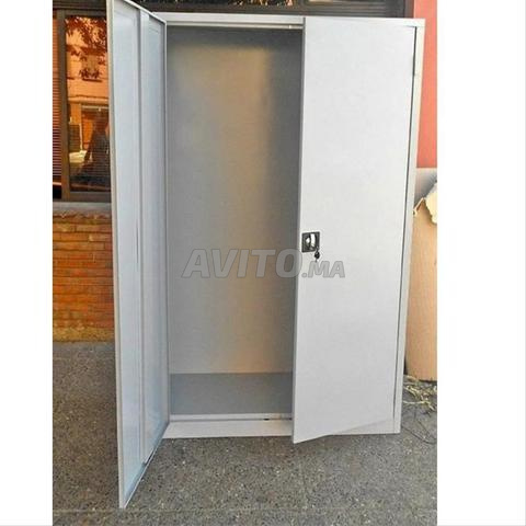 Des armoires basses pour atelier/vestiaire - 2