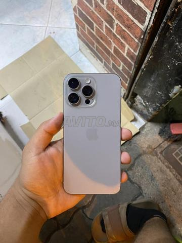 iPhone 15 Pro Max - e-simx