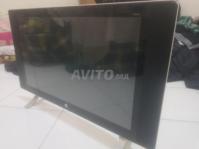 HP. Tout-en-un 24 pouces i7