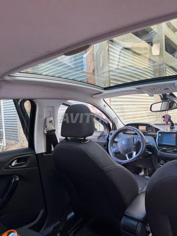 Peugeot 208 Diesel Manuelle 2020 à Rabat