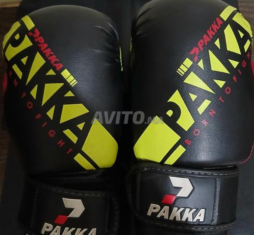 Gants de boxe Pakka propres