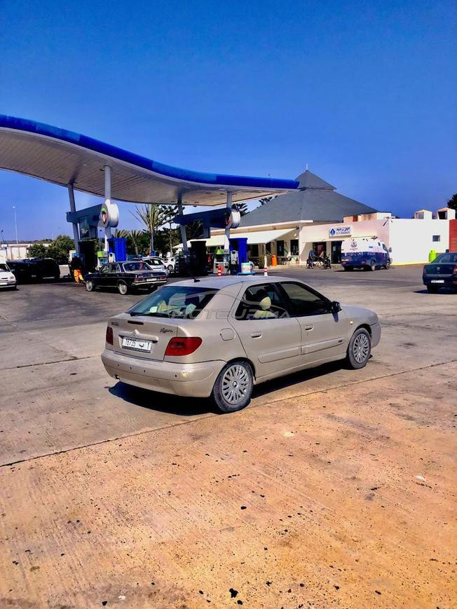  السيارة في حالة جيدة تتواجد في تارودانت 