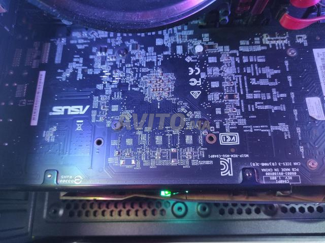 ASUS ROG Strix RX 570 4GB - Excellent état - 2