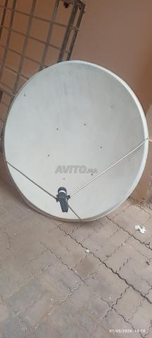 Plat satellite de 1.40m, bon état - 2