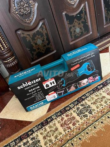Scie sabre électrique Schlelzer 1200W neuve - 2