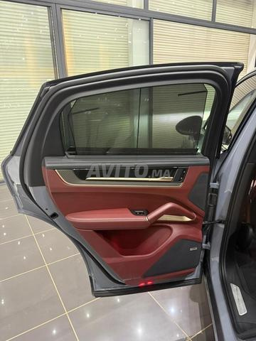 Porsche Cayenne Hybride 2024 à Rabat