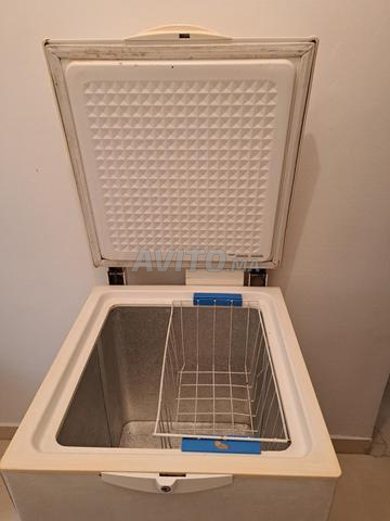 Congélateur coffre Whirlpool compact - 2