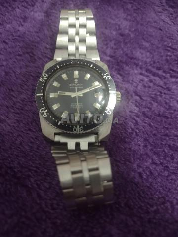 2 montres suisses originales Elves et Cauny Submarine