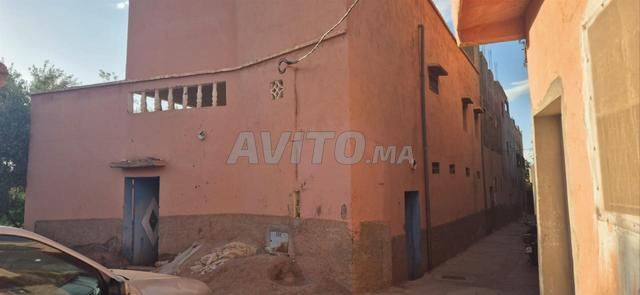 MAISON DE CAMPAGNE SUR ROUTE D'OURIKA - 2