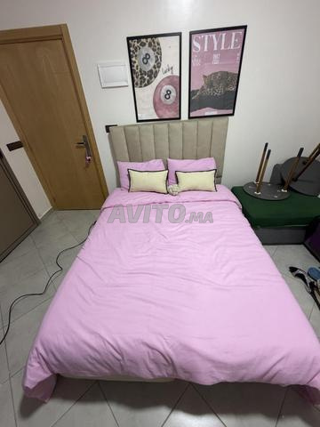 Cadre et lit à vendre
