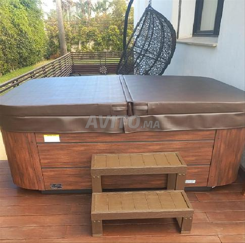 JACUZZI EXCEPTIONNEL 2 ANS DE GARANTIE