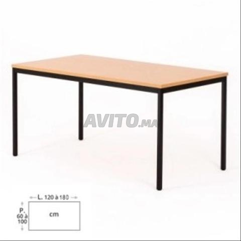 Table en bois simple / vestiaire - 2