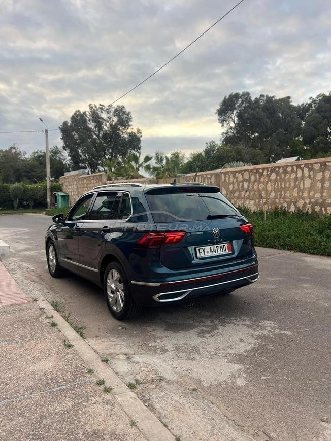 je met vent une voiture très bonne état tigaune 