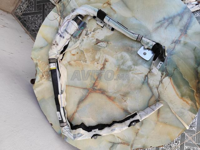 Airbag de toit gauche et droit