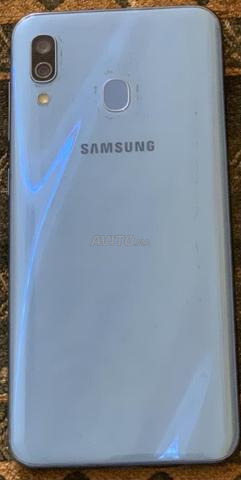Samsung A30