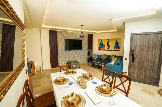 Appartement meublé à louer à la journée près de la gare